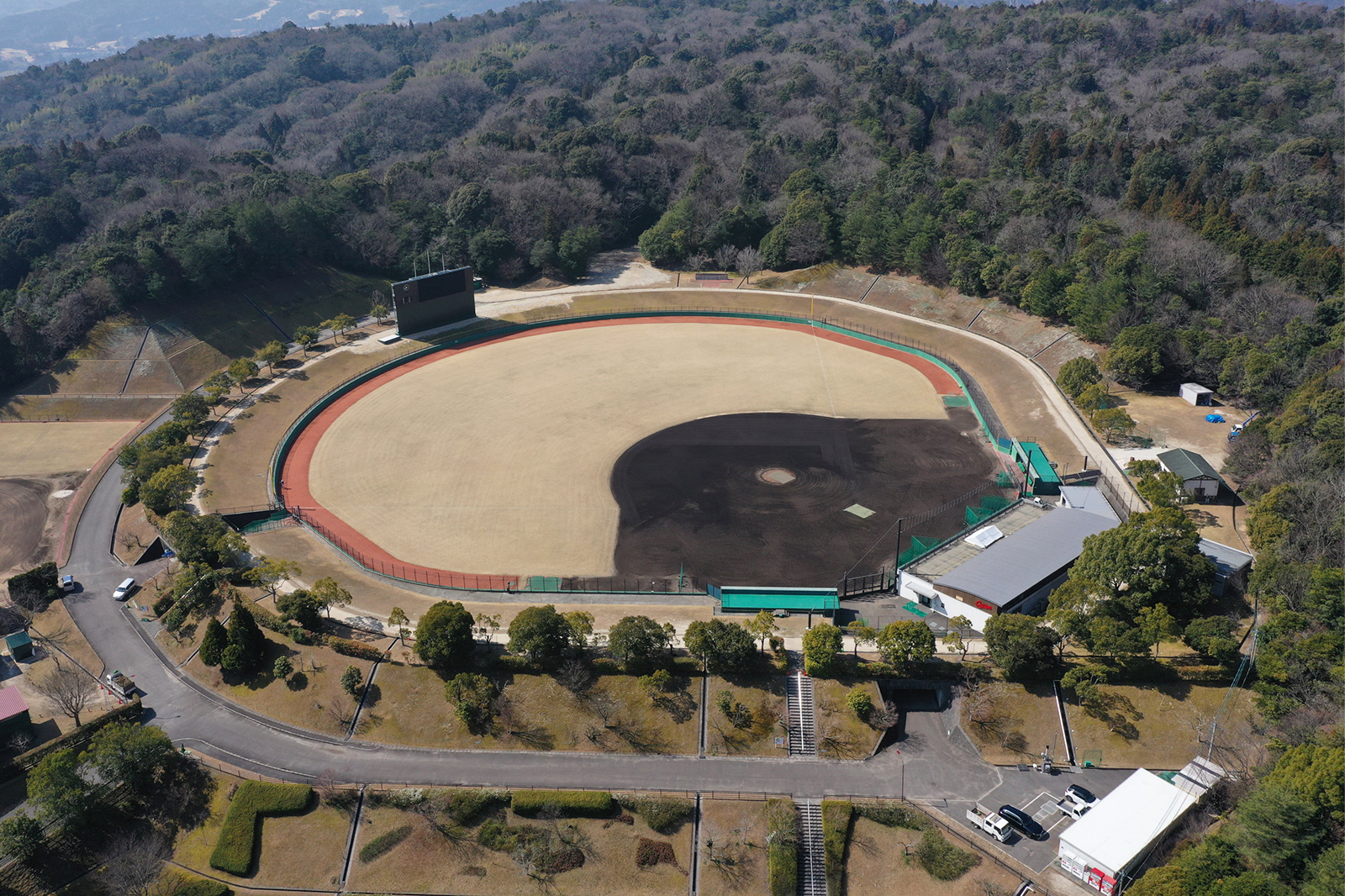 広島東洋カープ由宇練習場スコアボード ｜増岡組