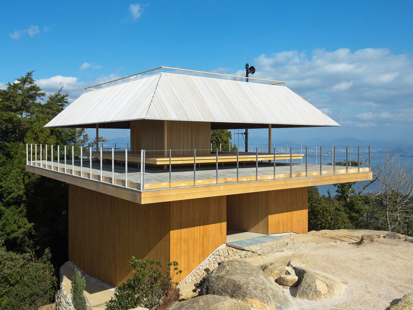 弥山展望休憩所 ｜増岡組