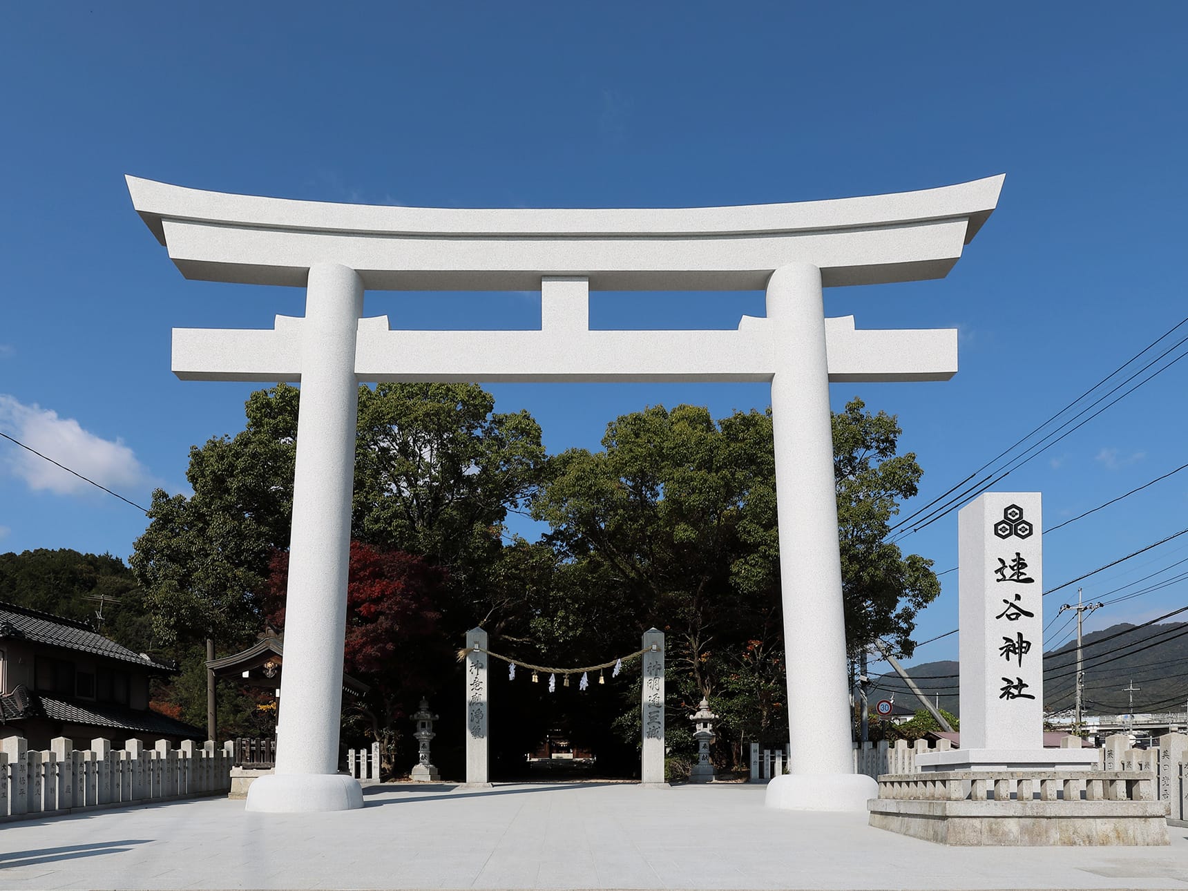 速 谷 神社
